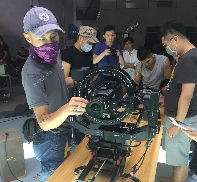高夫“三体”系列广告采用URSA Mini 4.6K拍摄