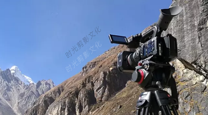 挑战自然巅峰 使用UX180拍摄贡嘎雪山纪实