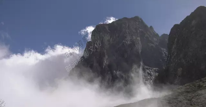挑战自然巅峰 使用UX180拍摄贡嘎雪山纪实