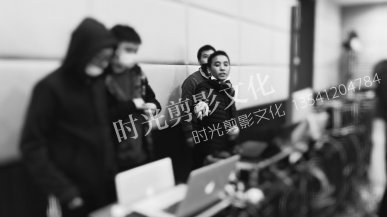 现代商务车直播 - 成都影视资讯 · 时光剪影SC-FILM